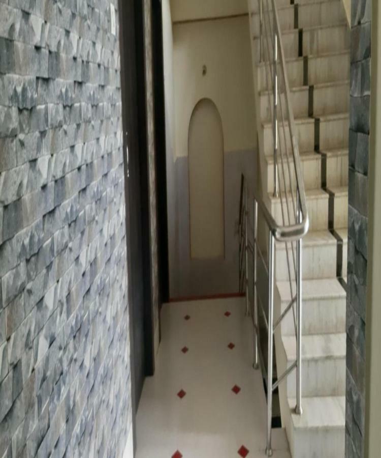 Hotel Goroomgo Shree Bhumi *