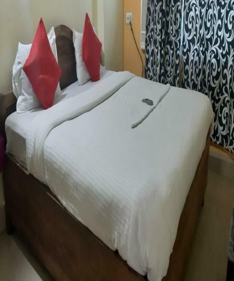 Goroomgo Shree Bhumi Hotel *